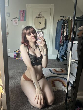 flowersinskylar