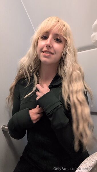 freemoon Foto Nude Leaked OnlyFans 30