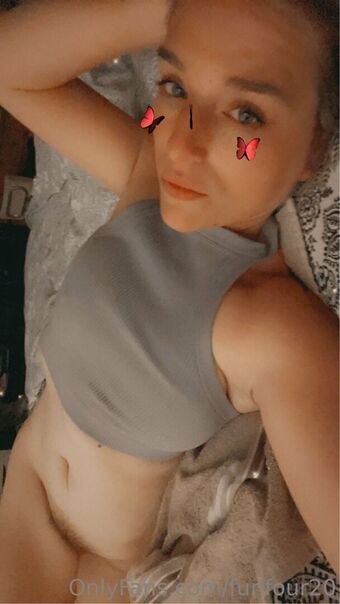 funfour20 Foto Nude Leaked OnlyFans 11
