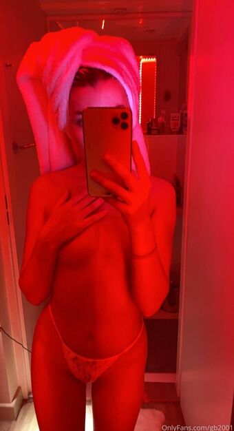 gb2001 Foto Nude Leaked OnlyFans 10