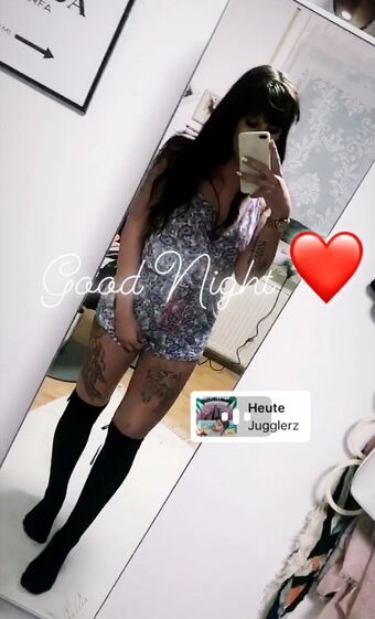gelliii93_