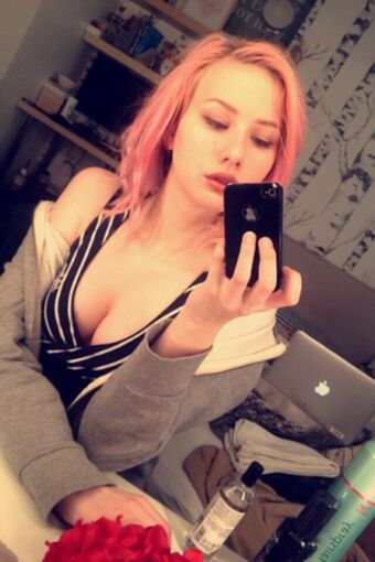 Hanningerc Foto Nude Leaked OnlyFans 6