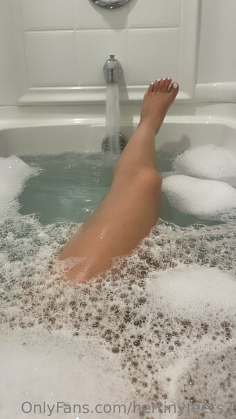 hertinyfeets2 Foto Nude Leaked OnlyFans 12