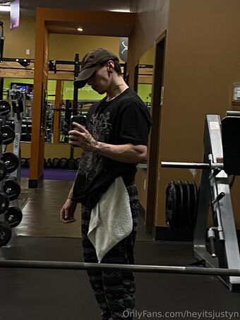 heyitsjustyn