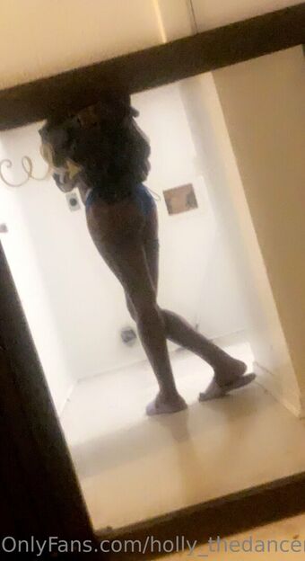holly_thedancer