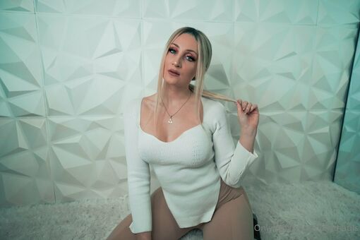 hollythauls
