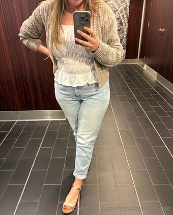 hotwifealexmarie Foto Nude Leaked OnlyFans 6