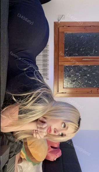 IJenz Foto Nude Leaked OnlyFans 111