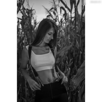 Isa._belle._