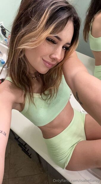 isabellaroy