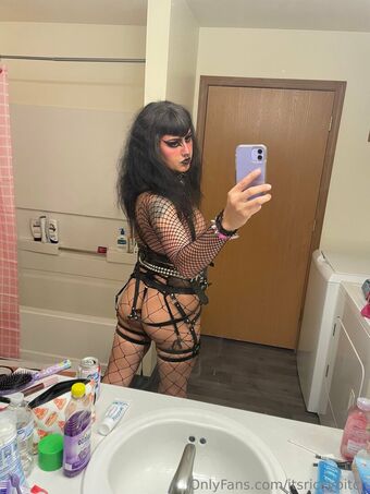 itsrickybitch