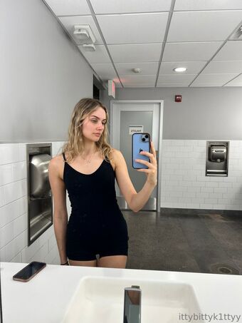 ittybittyk1ttyy