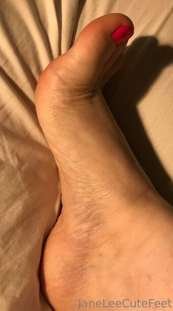 janeleecutefeet