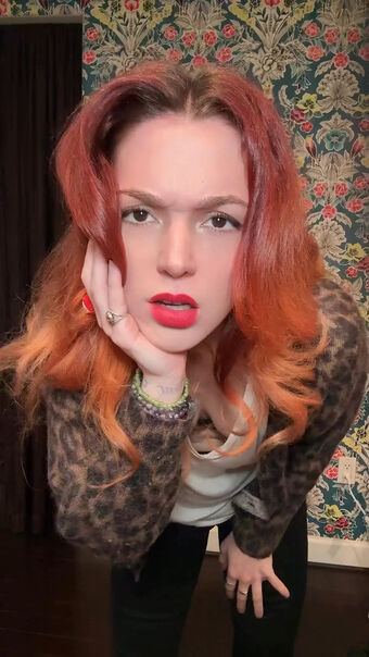 Jennifer Stone