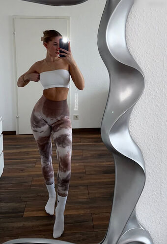 Julia Dröge