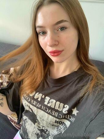 juliabloomy Foto Nude Leaked OnlyFans 9