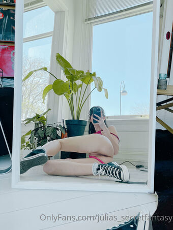 julias_secretfantasy