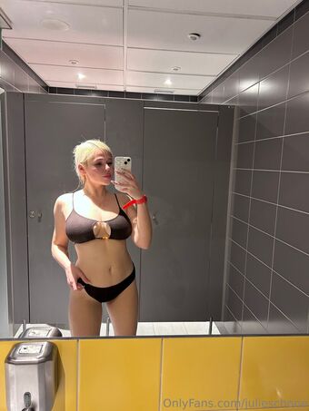 julieschone