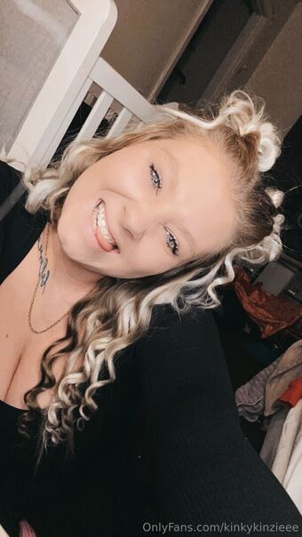 KinkyKinzie