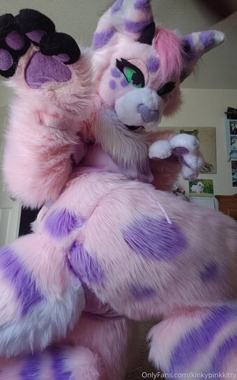 Kinkypinkkitty