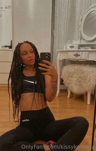kissykornelia