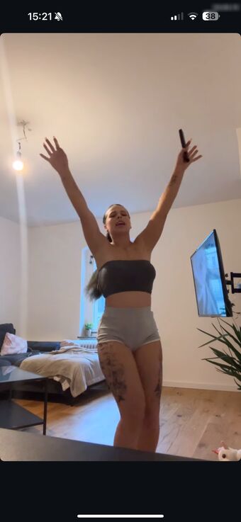 Lara Bttn