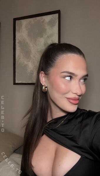 Larabeu Foto Nude Leaked OnlyFans 37