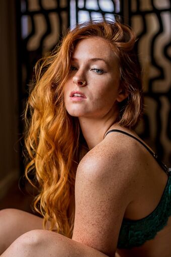 Leslie Foto Nude Leaked OnlyFans 5