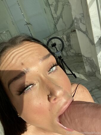 Lexiefucks