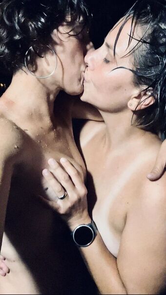Lezfemmes Foto Nude Leaked OnlyFans 3