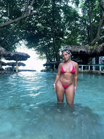 Lihanacolonn, Lihanaca