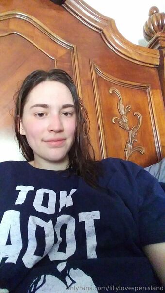 lillylovespenisland