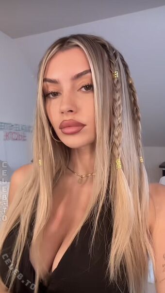 linuschka Foto Nude Leaked OnlyFans 49