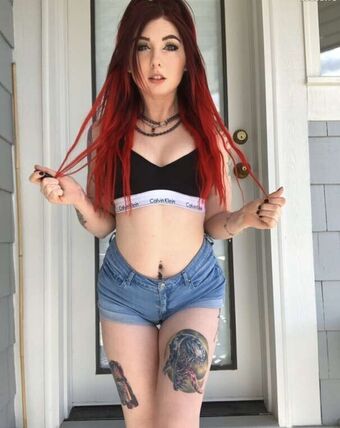 Lizzi Blake