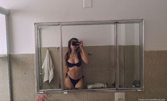 Lyabhering Foto Nude Leaked OnlyFans 2