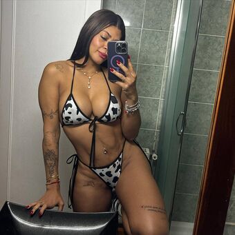 Marían cárdenas @tatacardenass