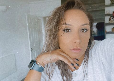 Mariah Leonne