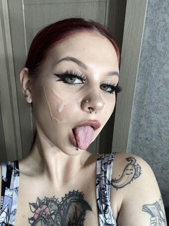 Mary Nixx
