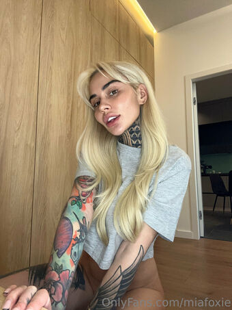 mia_foxybae