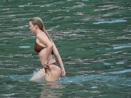 Mia Goth