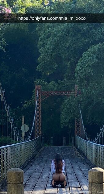 mia_m_xoxo