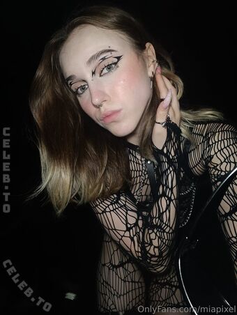 Mia Pixel Foto Nude Leaked OnlyFans 13