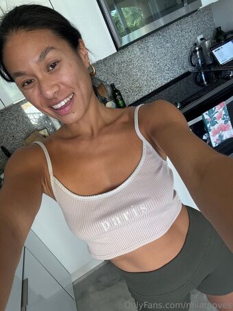 milamoves Foto Nude Leaked OnlyFans 22