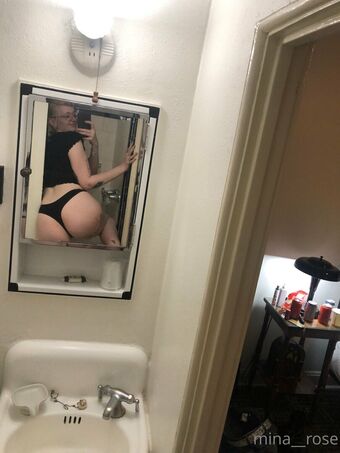 mina__rose