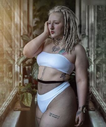 Minty.python/Pfirsichkloster Foto Nude Leaked OnlyFans 1