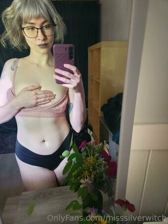 misssilverwitch Foto Nude Leaked OnlyFans 19