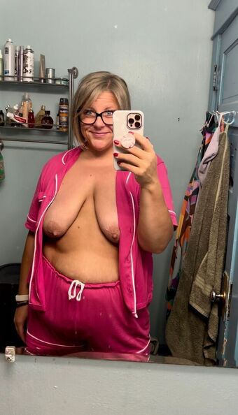 mmfluvah Foto Nude Leaked OnlyFans 24