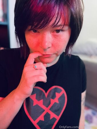 modestmolly