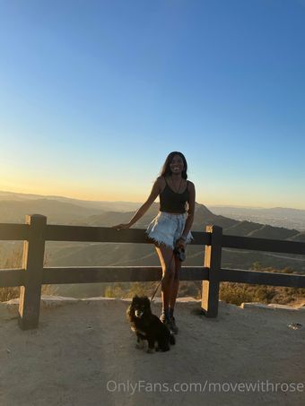 movewithrose Foto Nude Leaked OnlyFans 2