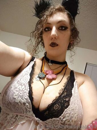 Natural & Thicc Milky Momma